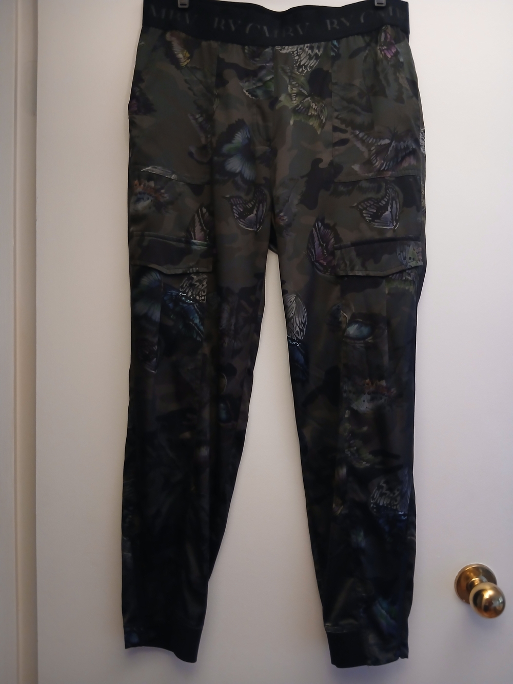 CAMBIO Women's Camouflage Butterfly Cargo Joggers - Olive Black